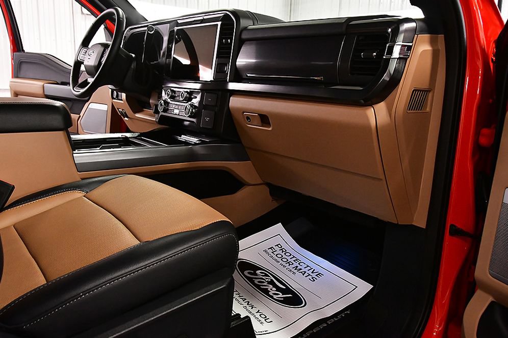 Used 2025 Ford F350 Lariat w/ Chrome Package AWD/4WD image 29