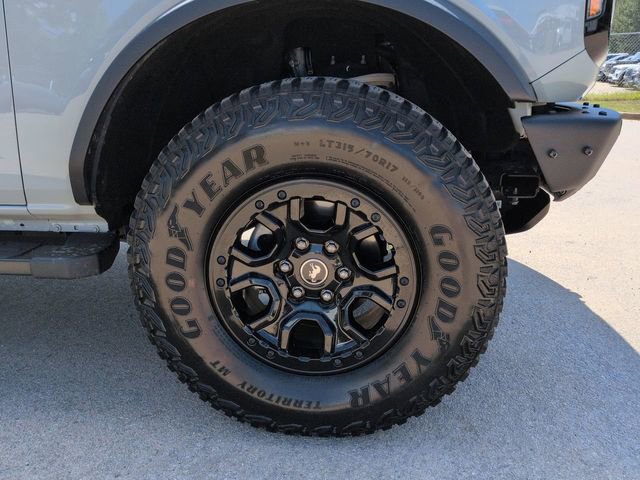 Certified 2024 Ford Bronco Wildtrak AWD/4WD image 12