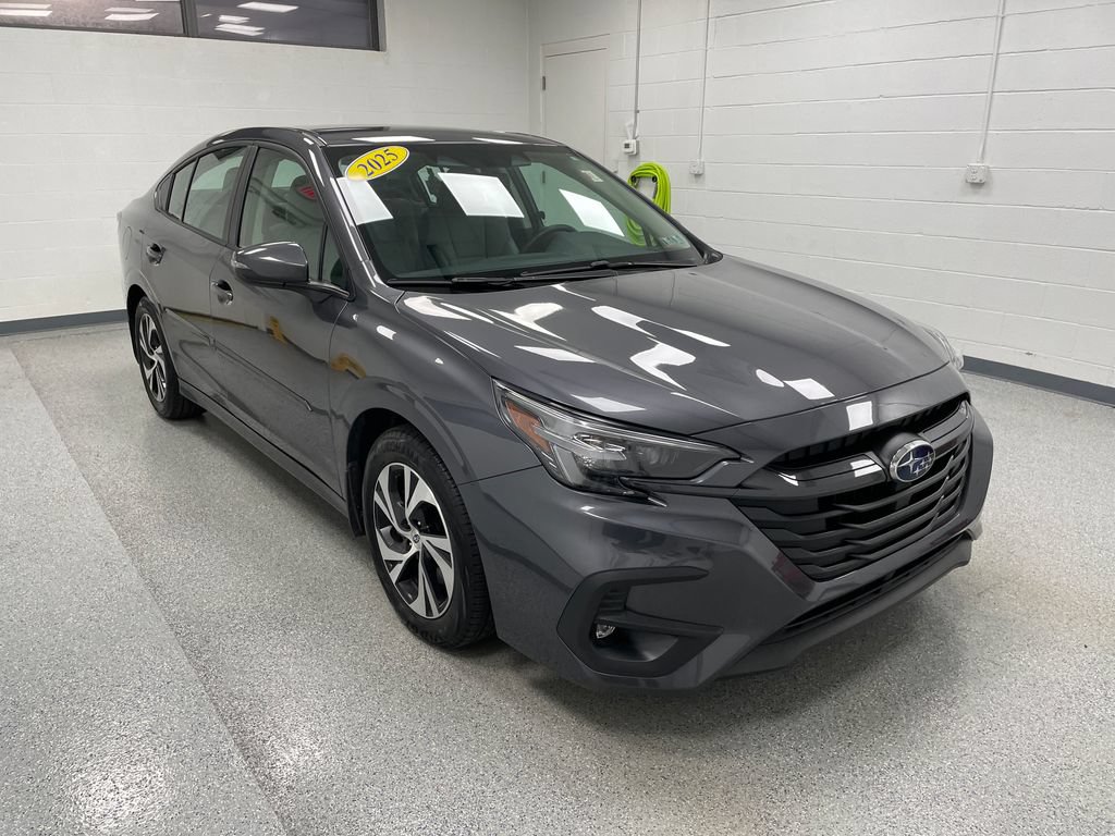 Used 2025 Subaru Legacy Premium AWD/4WD image 4
