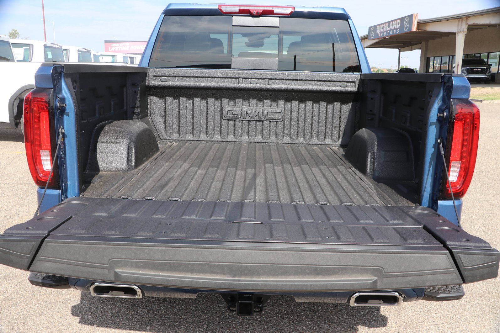 New 2026 GMC Sierra 1500 Denali w/ Technology Package AWD/4WD image 29