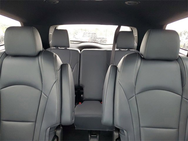 Used 2024 Buick Enclave Premium image 32