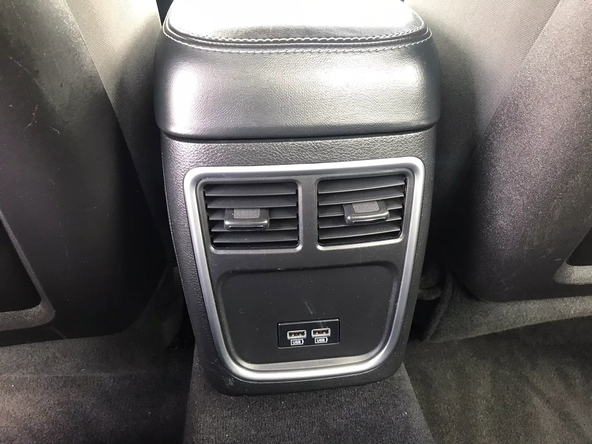 Used 2019 Dodge Charger SXT AWD/4WD image 34