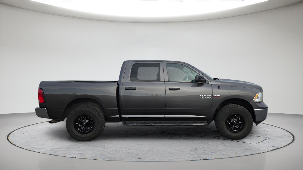 Used 2014 RAM 1500 ST AWD/4WD image 18