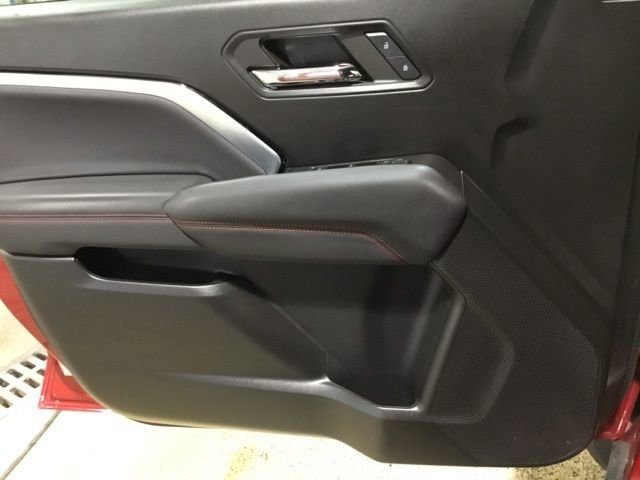 Used 2024 Chevrolet Colorado Z71 w/ Z71 Convenience Package 2 image 41