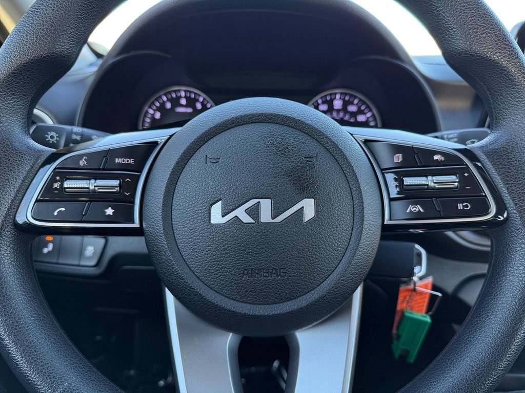 Certified 2024 Kia Forte LXS w/ LXS Technology Package image 19