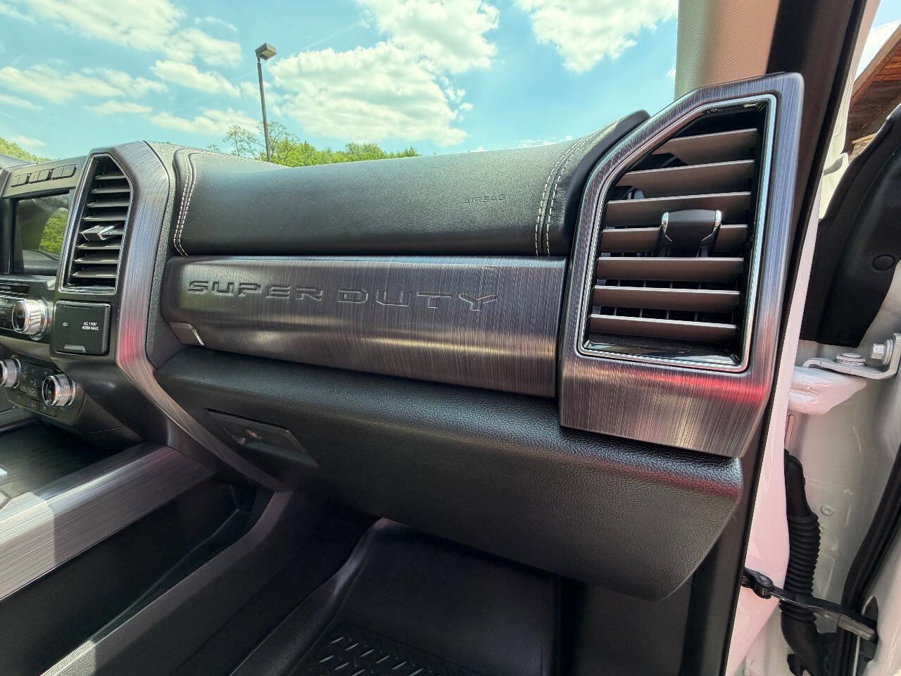 Used 2020 Ford F350 Limited AWD/4WD image 39