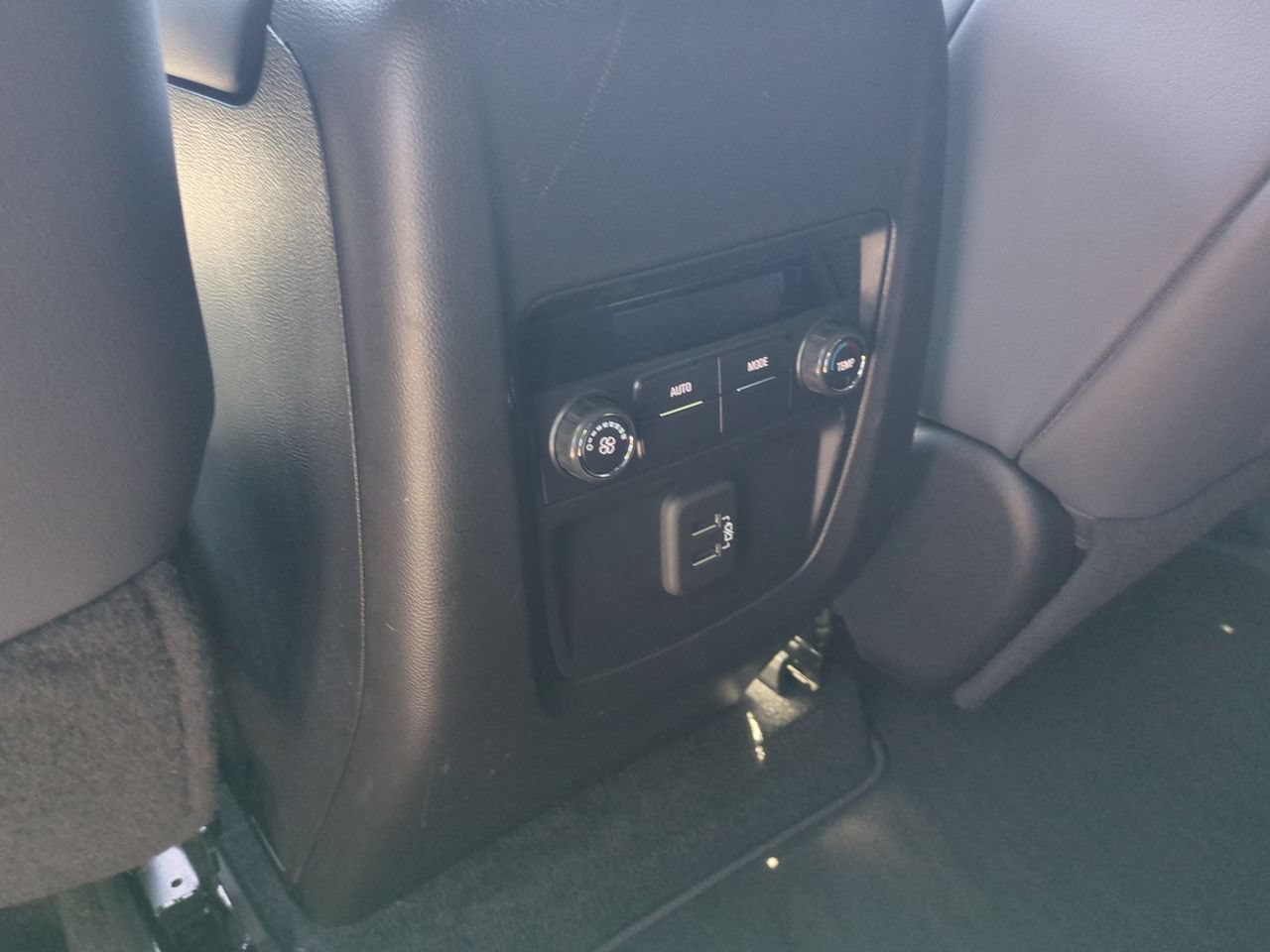 Used 2023 Buick Enclave Essence w/ Trailering Package, 5000 lbs. FWD image 20