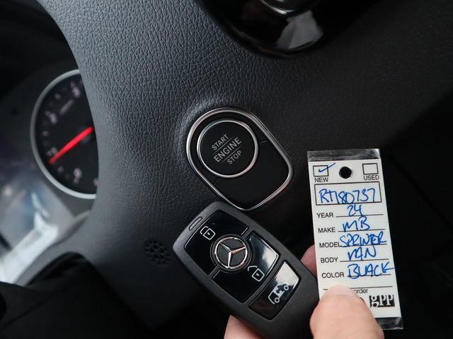 Used 2024 Mercedes-Benz Sprinter 2500 image 10