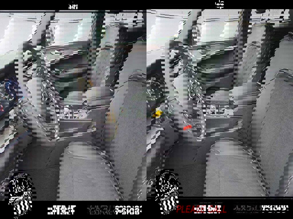 New 2026 Jeep Grand Cherokee Altitude image 7