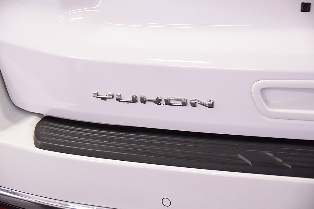 Used 2021 GMC Yukon SLT w/ SLT Premium Package image 11