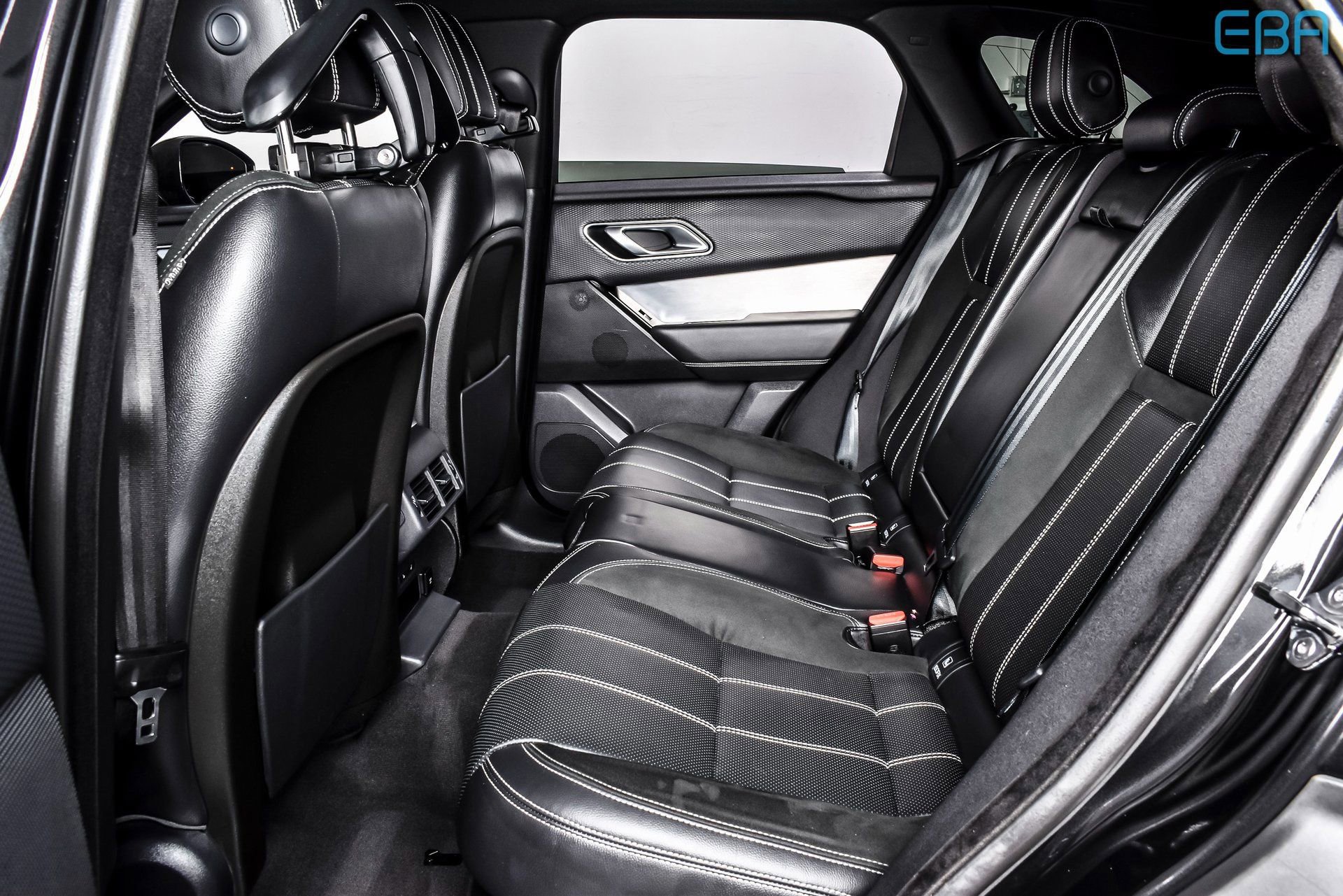 Used 2020 Land Rover Range Rover Velar R-Dynamic S image 21