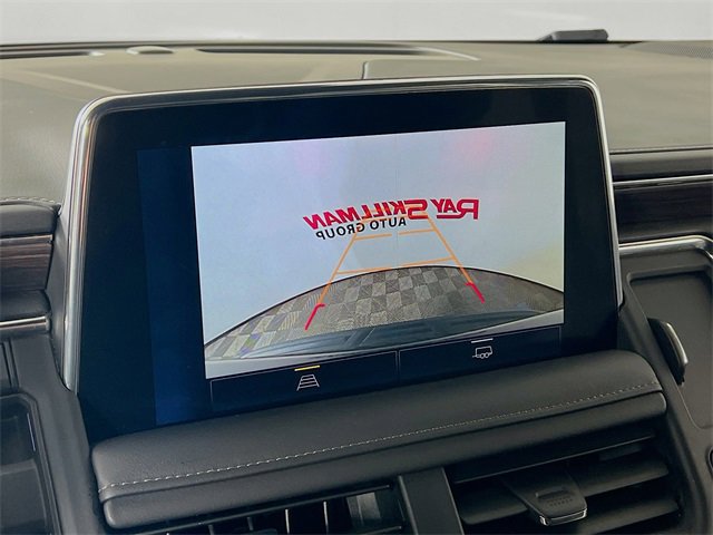 Used 2024 Chevrolet Suburban LT image 18
