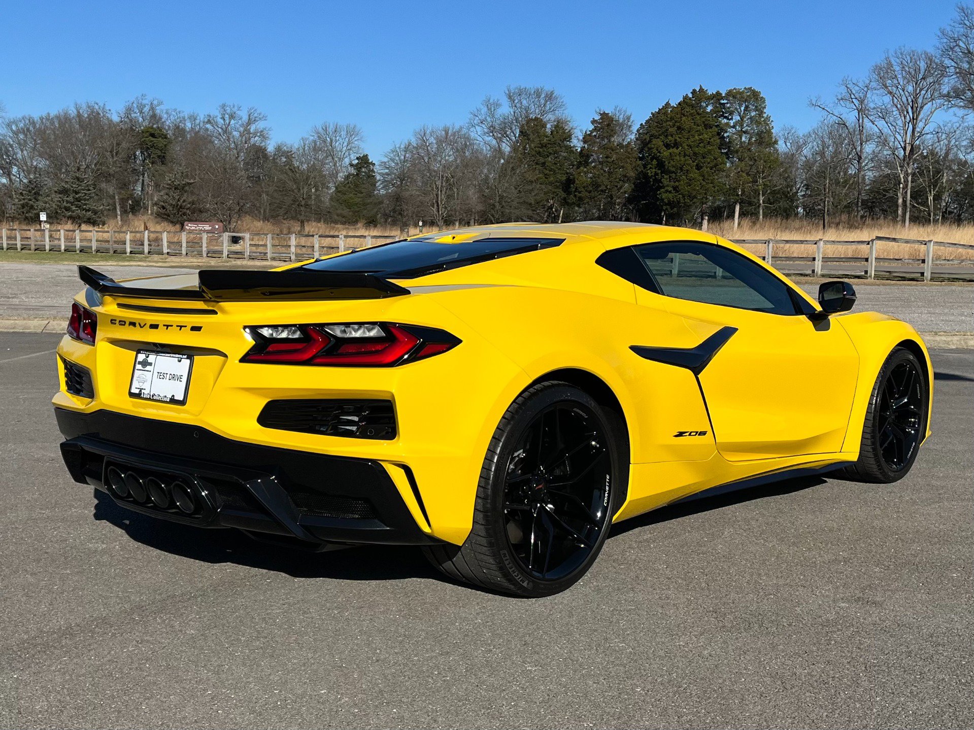 Used 2025 Chevrolet Corvette Z06 image 3