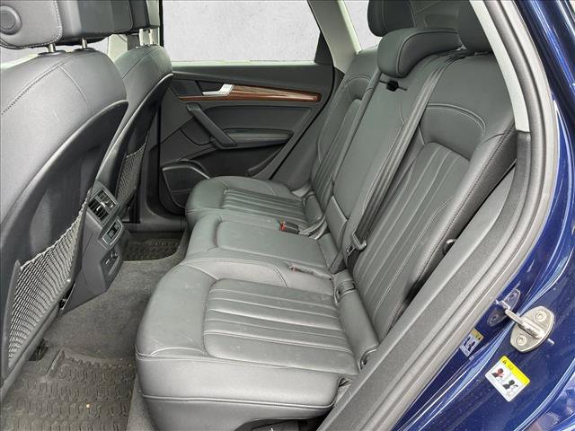 Used 2023 Audi Q5 2.0T Premium Plus w/ Premium Plus Package AWD/4WD image 13