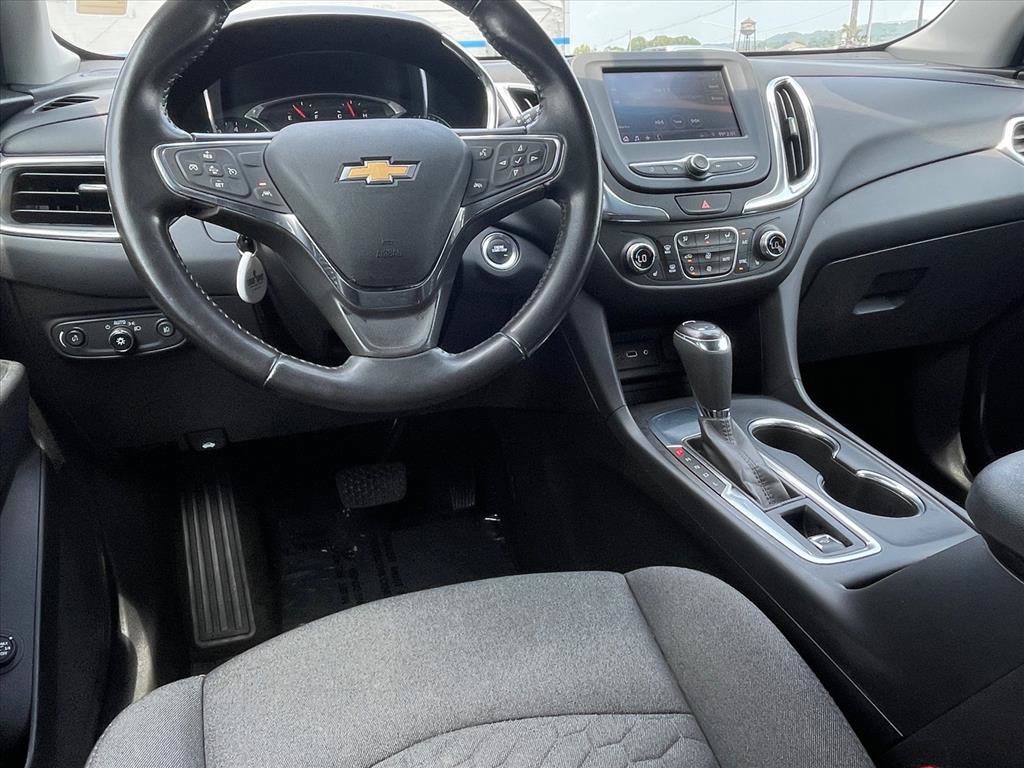 Used 2020 Chevrolet Equinox LT w/ Driver Convenience Package FWD image 9