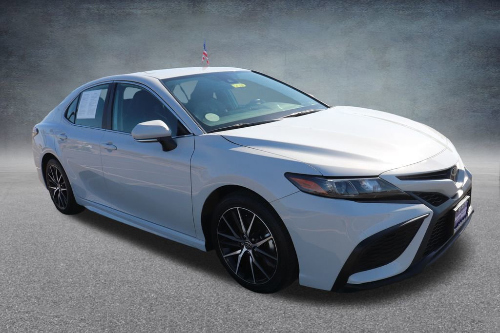 Used 2023 Toyota Camry SE