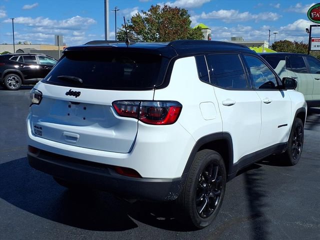 Used 2022 Jeep Compass Latitude w/ Convenience Group image 4