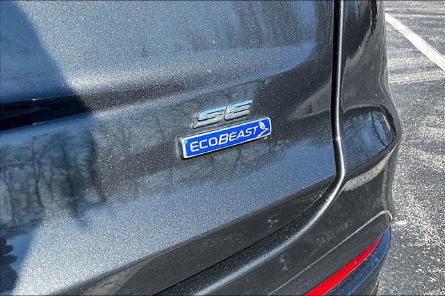 Used 2020 Ford Fusion SE image 24