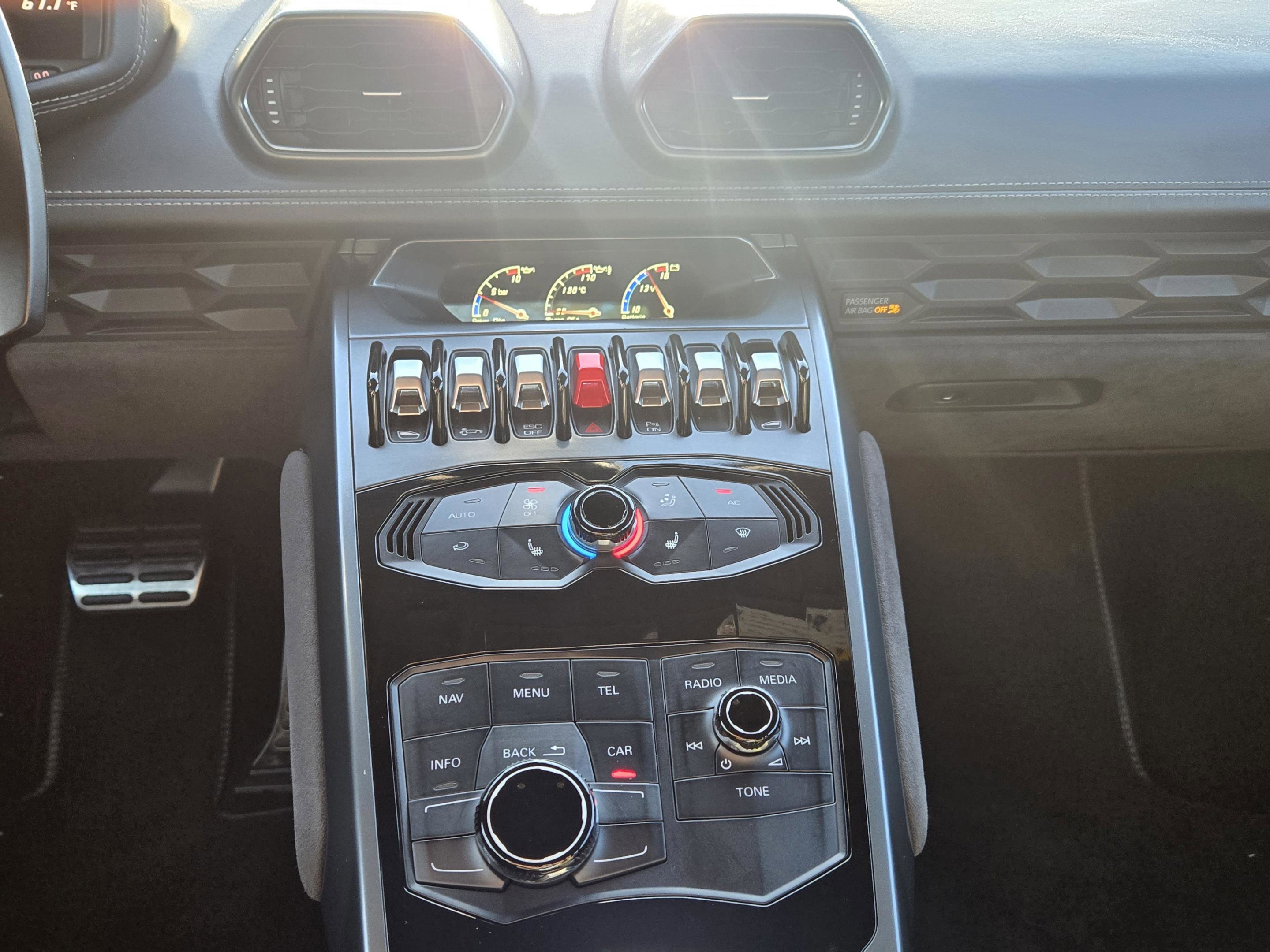 Used 2015 Lamborghini Huracan LP 610-4 image 11