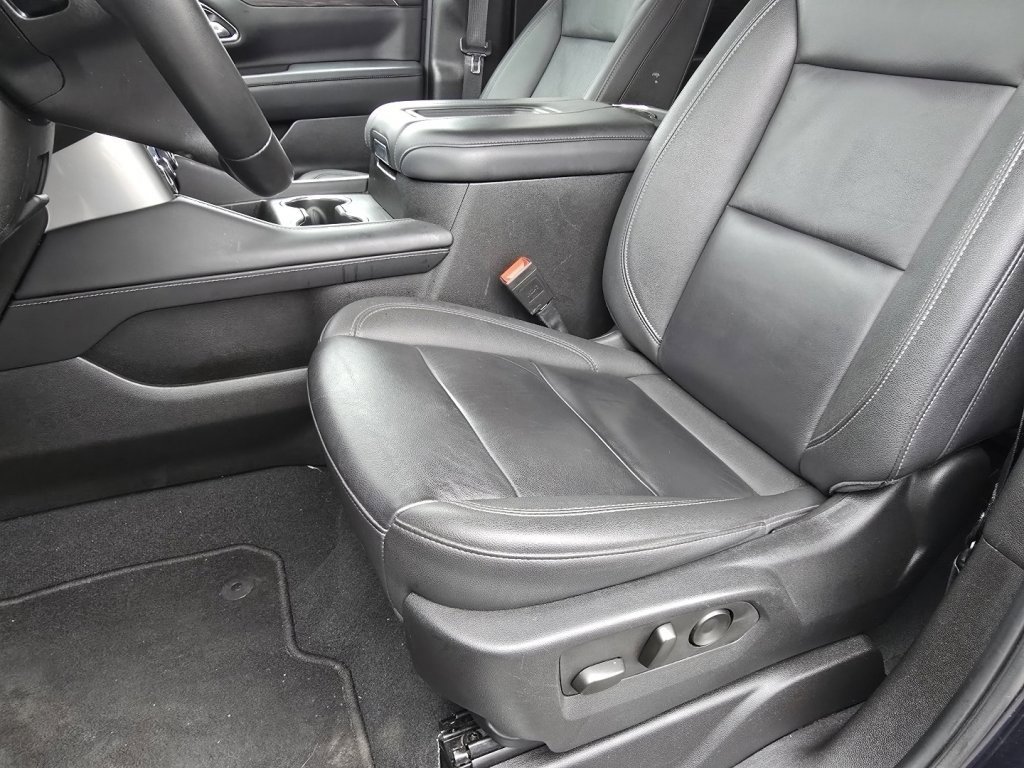 Used 2024 Chevrolet Suburban LT image 22