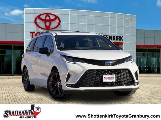 Used 2025 Toyota Sienna XSE