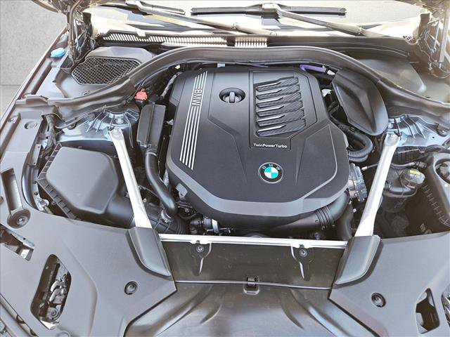 Used 2021 BMW 540i w/ Premium Package image 26