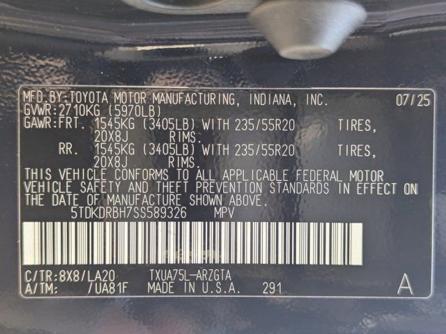 Used 2025 Toyota Highlander Platinum image 29