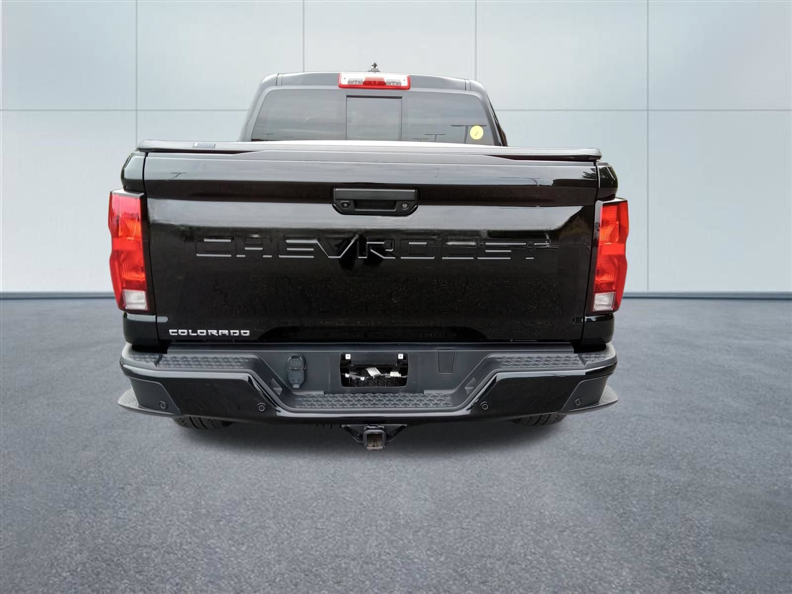 Used 2025 Chevrolet Colorado Trail Boss AWD/4WD image 4