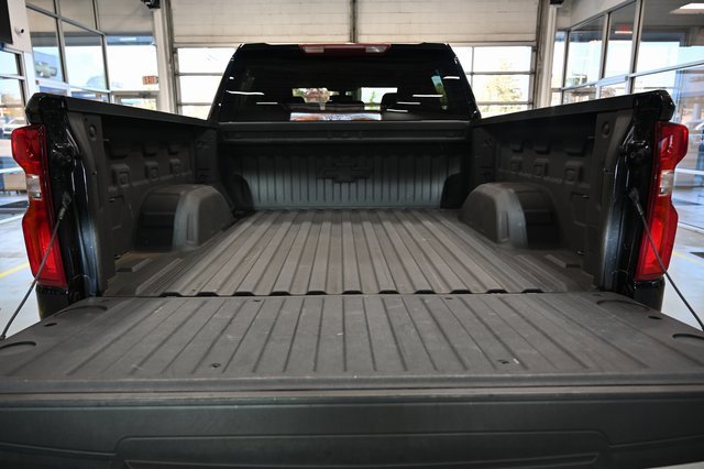 Used 2021 Chevrolet Silverado 1500 RST image 7