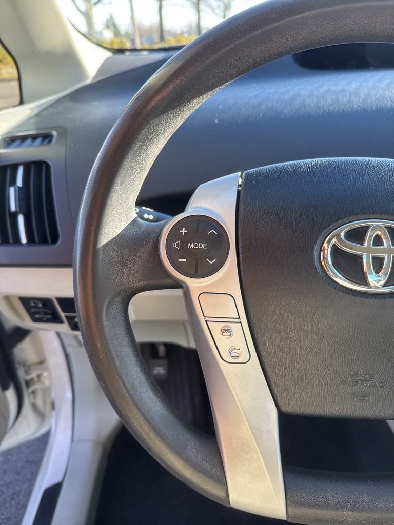 Used 2014 Toyota Prius Two image 30