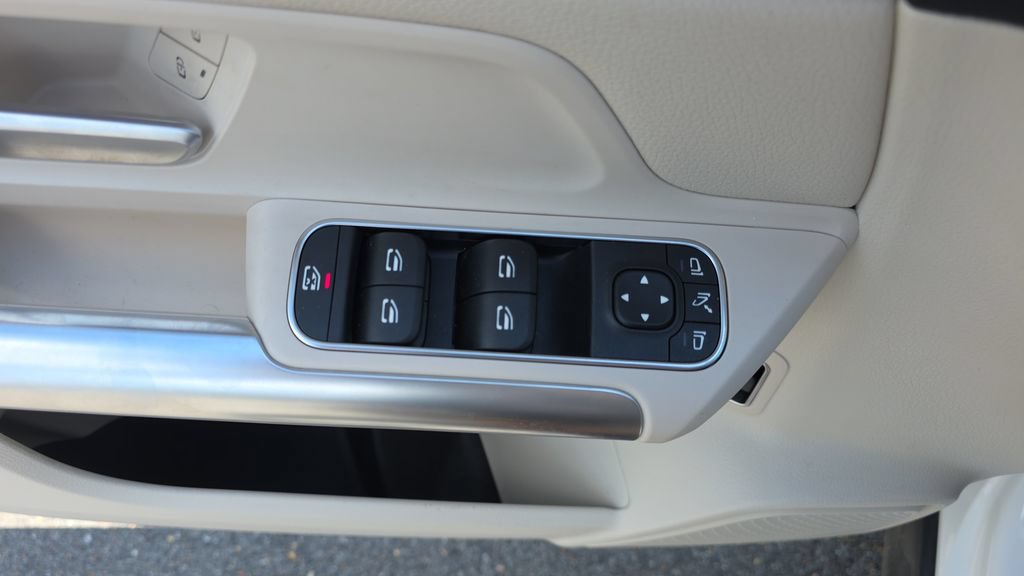 Certified 2025 Mercedes-Benz GLA 250 image 12