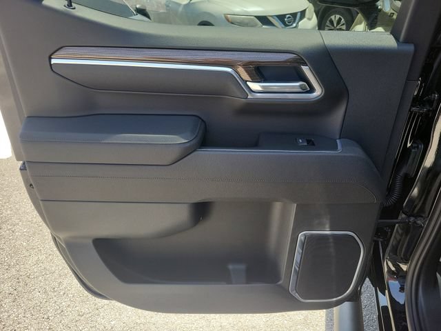 Used 2026 Chevrolet Silverado 1500 RST w/ RST Select Package AWD/4WD image 9