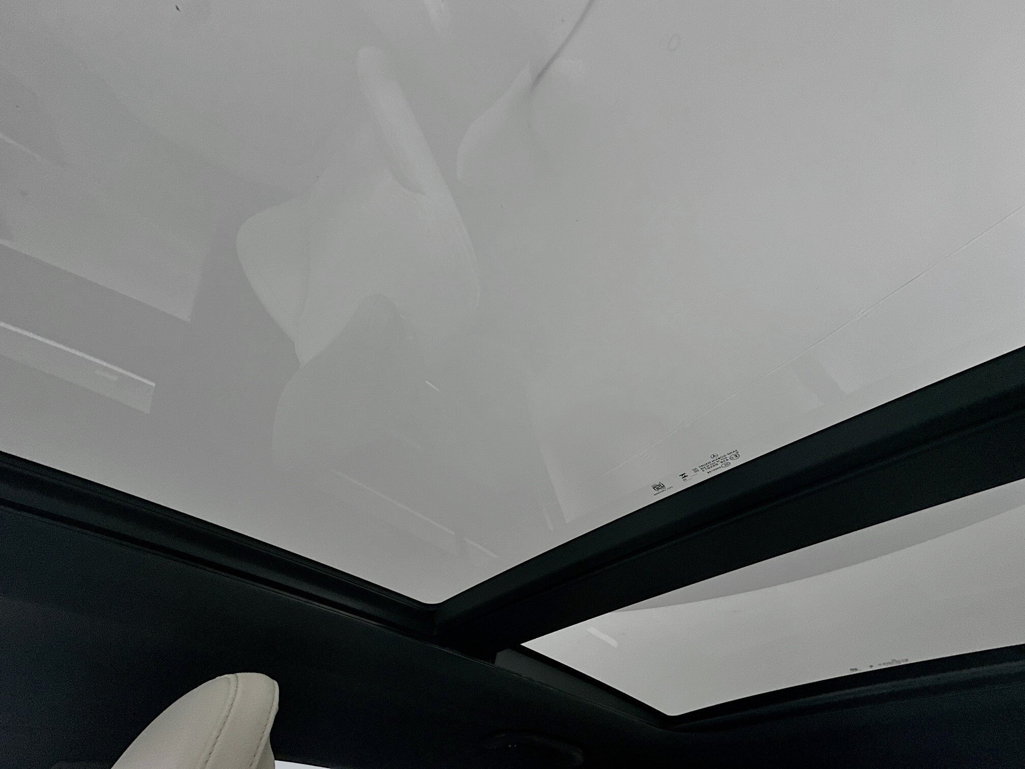 Used 2025 Mercedes-Benz GLC 300 4MATIC image 29
