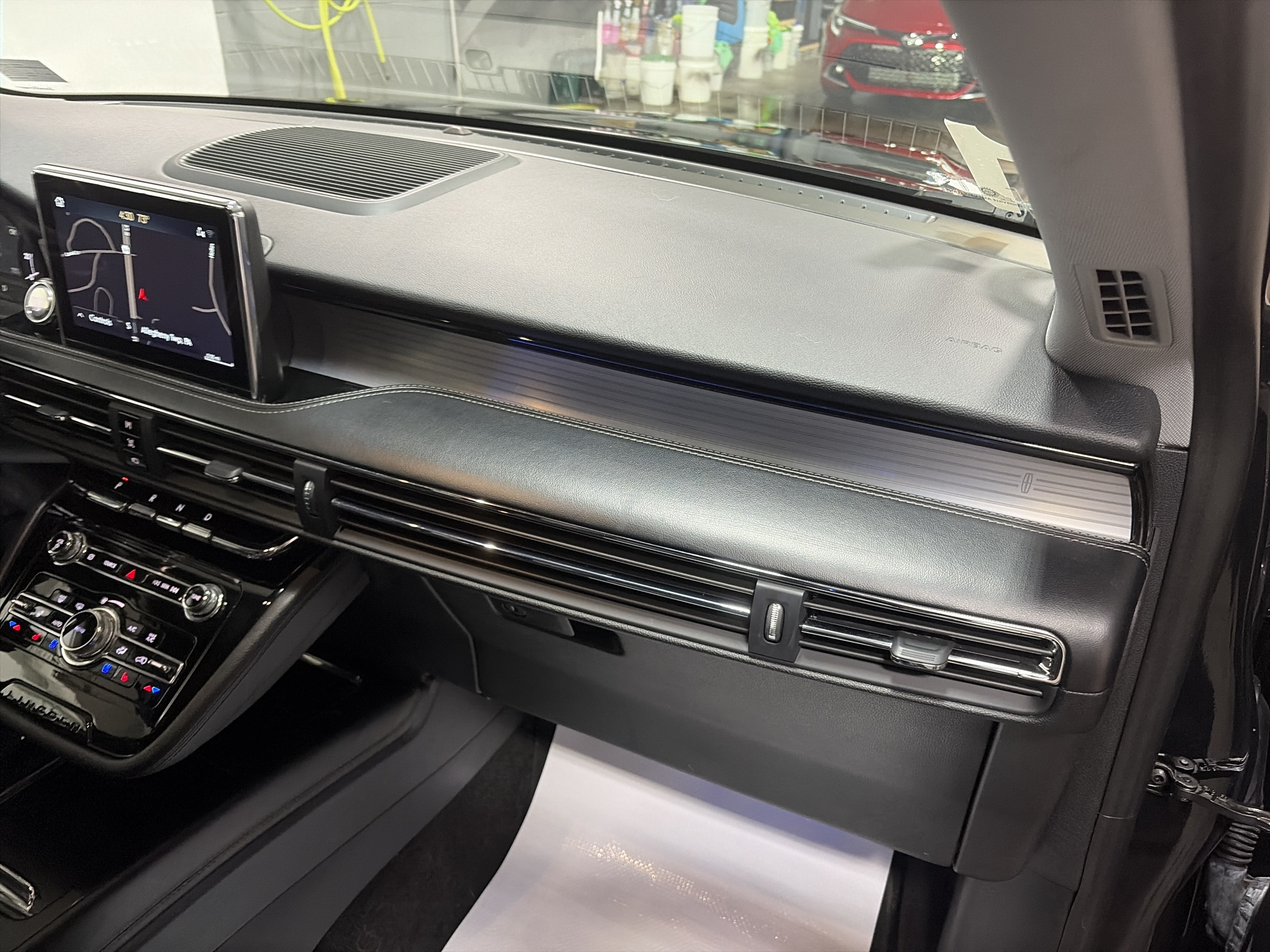 Used 2021 Lincoln Corsair AWD w/ Equipment Group 101A image 35