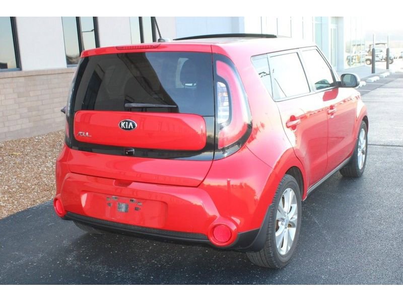 Used 2016 Kia Soul ! w/ Premium Package image 3