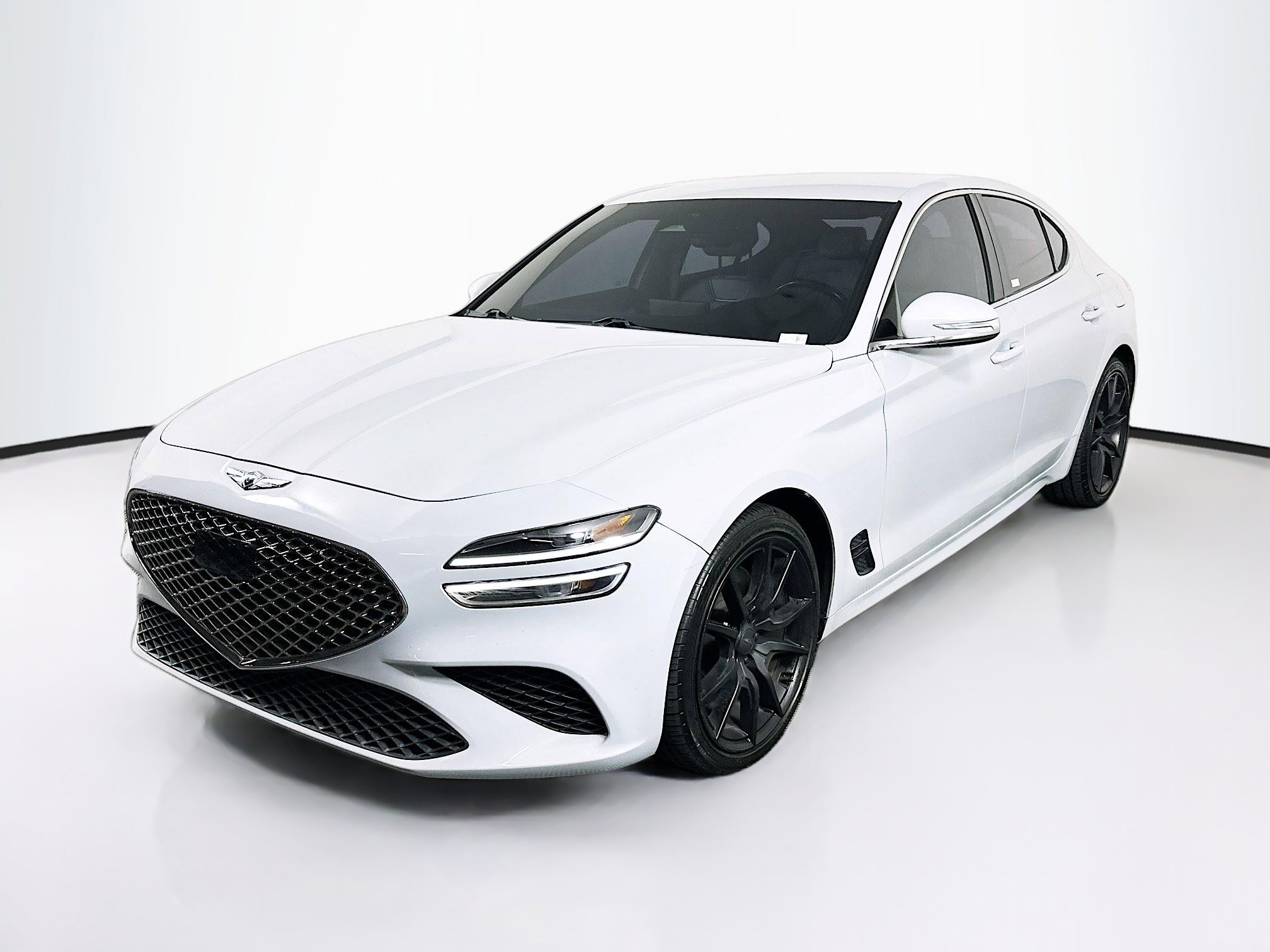 Used 2022 Genesis G70 3.3T RWD image 3