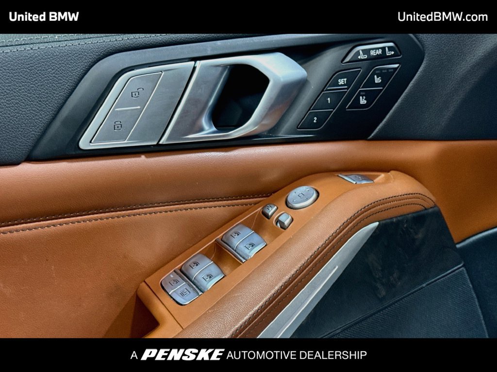 Used 2022 BMW X7 xDrive40i w/ Premium Package AWD/4WD image 10