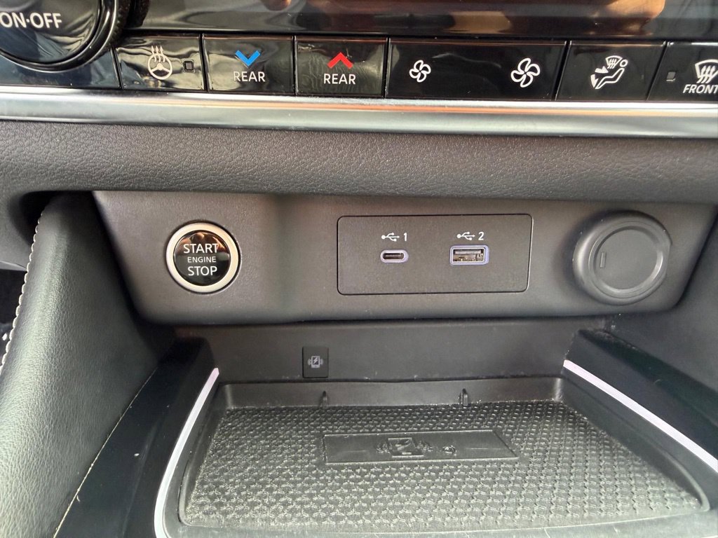 Used 2023 Nissan Rogue Platinum AWD/4WD image 39
