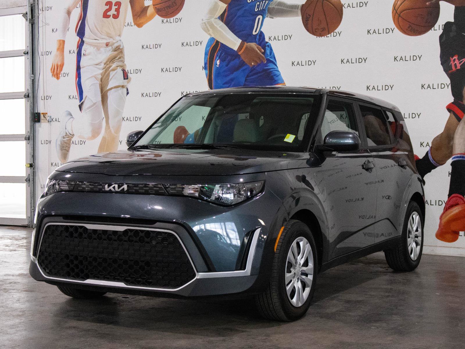 Used 2023 Kia Soul LX FWD image 20