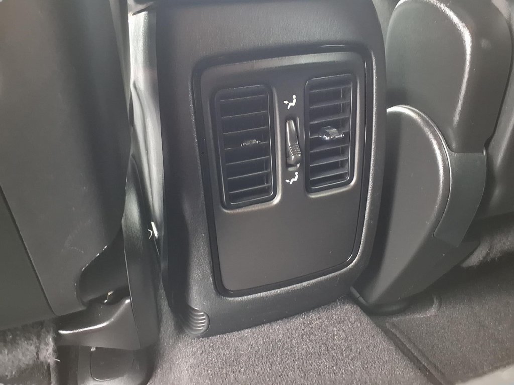 Used 2025 Dodge Durango GT AWD/4WD image 24