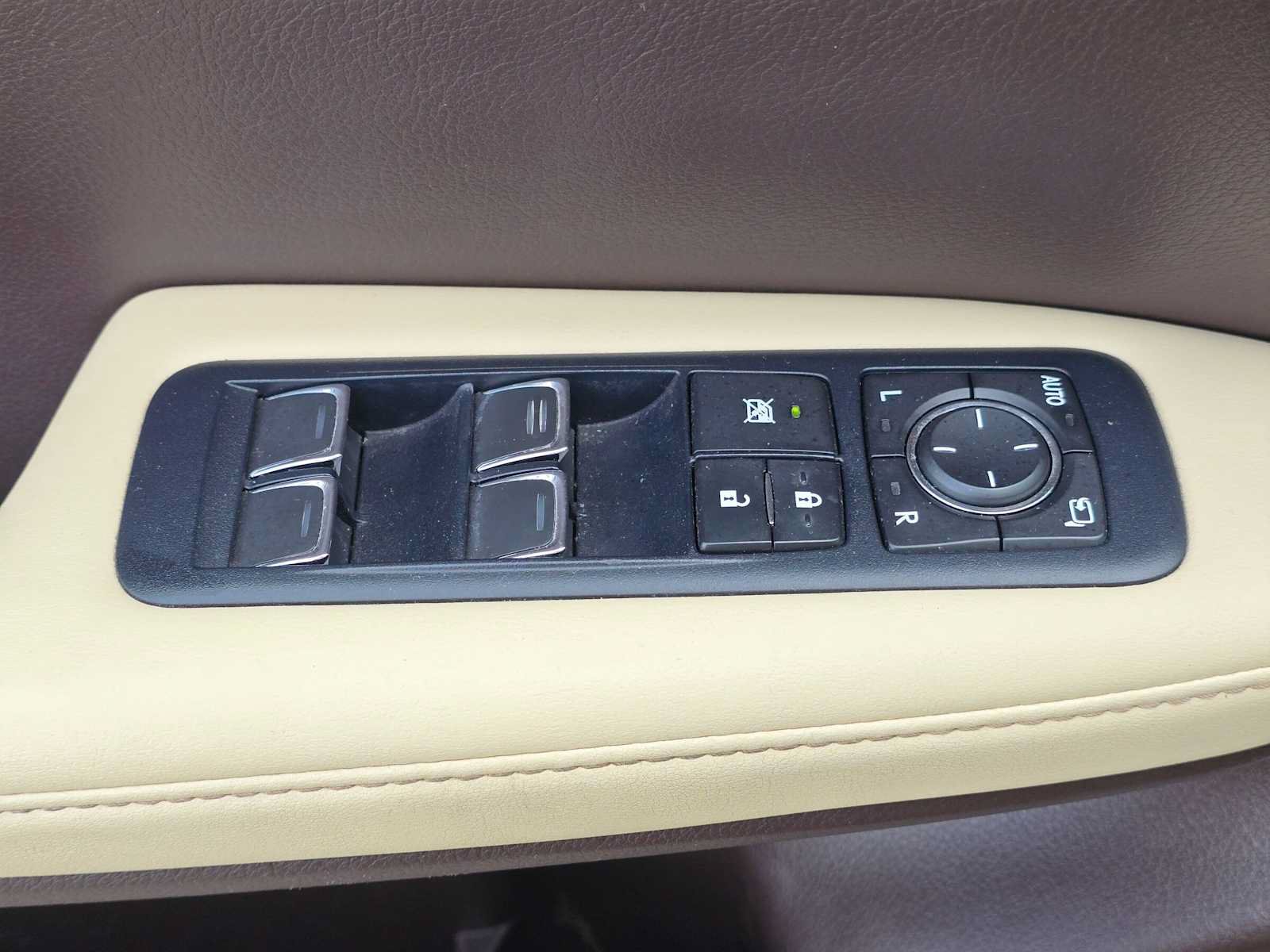 Used 2018 Lexus RX 350L AWD image 27