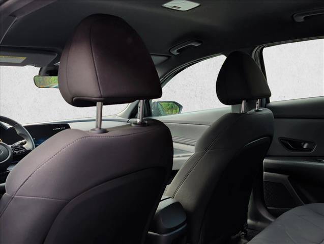 Used 2025 Hyundai Elantra SEL FWD image 19