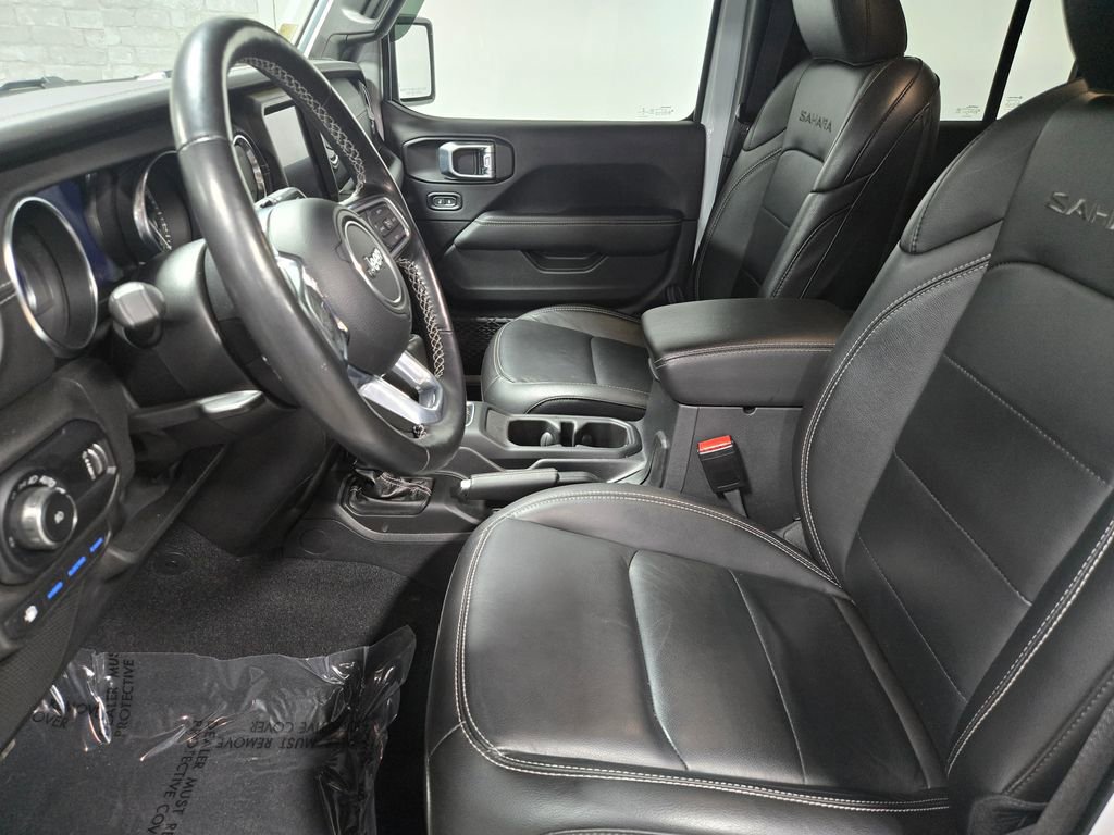 Used 2023 Jeep Wrangler Unlimited Sahara w/ Cold Weather Group AWD/4WD image 10