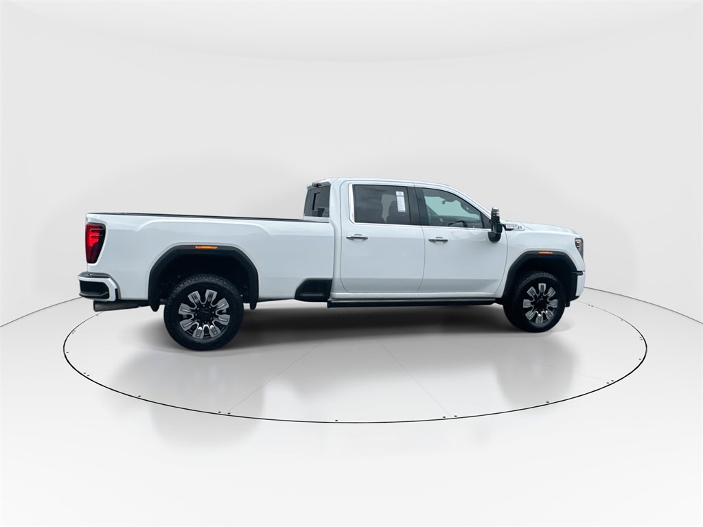Used 2024 GMC Sierra 3500 Denali w/ Denali Reserve Package image 10