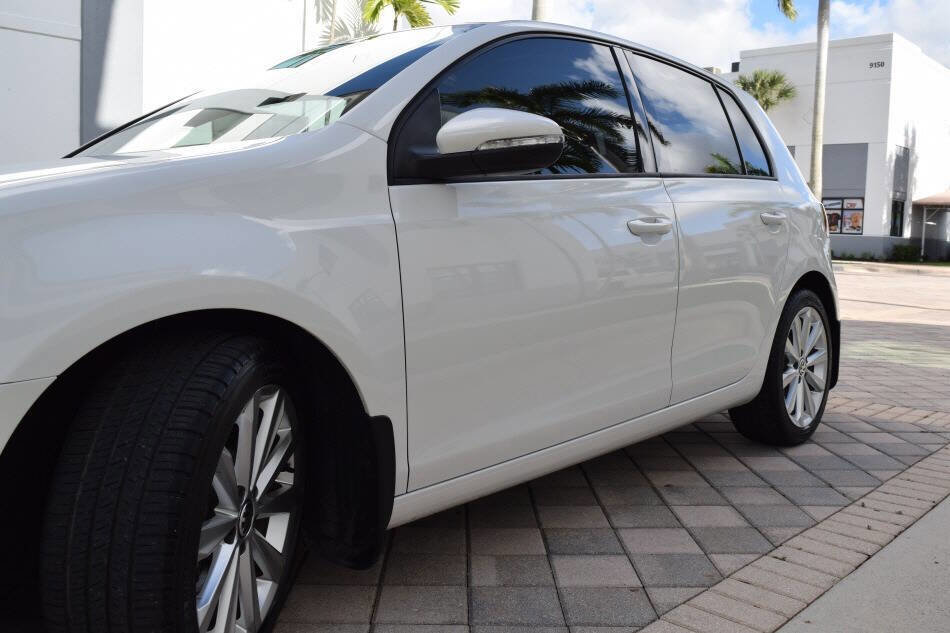 Used 2013 Volkswagen Golf TDI image 18