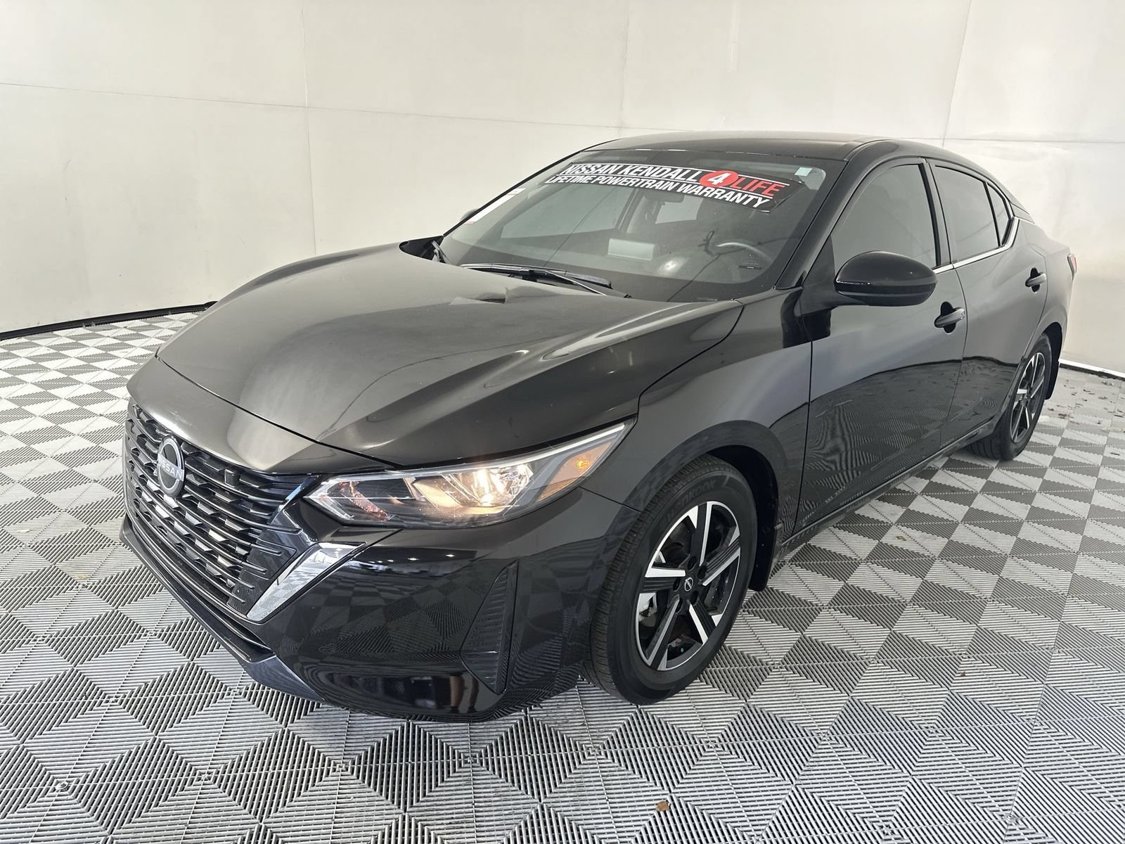 Certified 2024 Nissan Sentra SV FWD image 4
