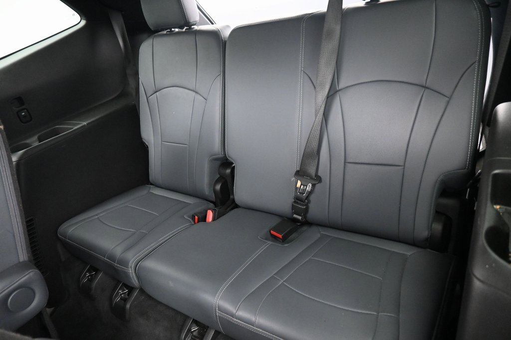 Used 2023 Buick Enclave Essence w/ Experience Buick Package image 30