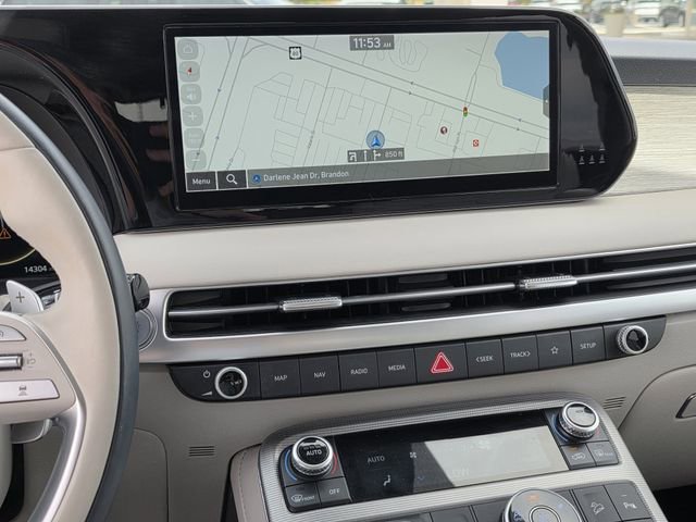 Used 2023 Hyundai Palisade Calligraphy image 9