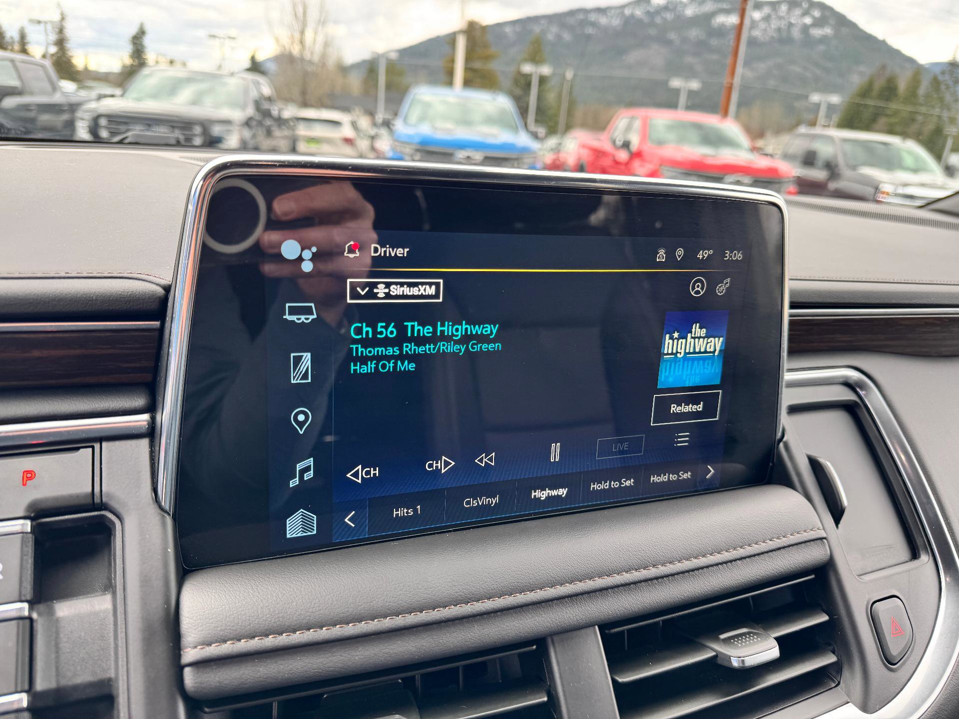 Used 2024 Chevrolet Tahoe High Country image 36