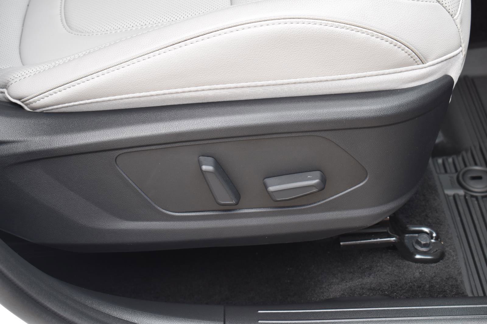 Used 2025 Hyundai Tucson Limited image 67